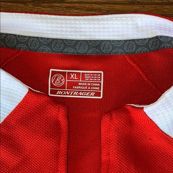 Red and white Cycling top - Picture 3 of 6